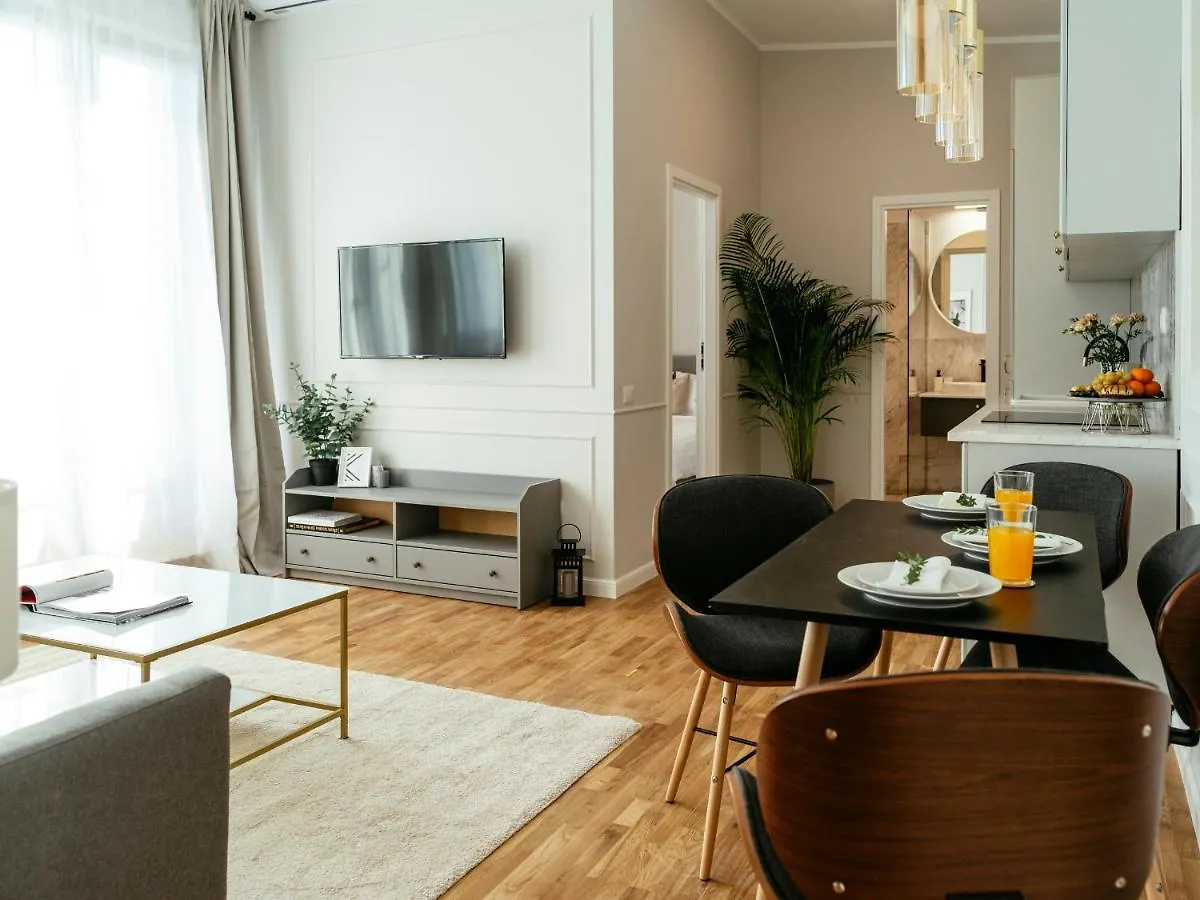 アパート Bright 2Br Flat - Palace Hall - Charming Balcony ブカレスト
