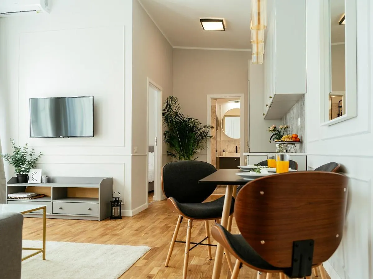 Bright 2Br Flat - Palace Hall - Charming Balcony Bukareszt