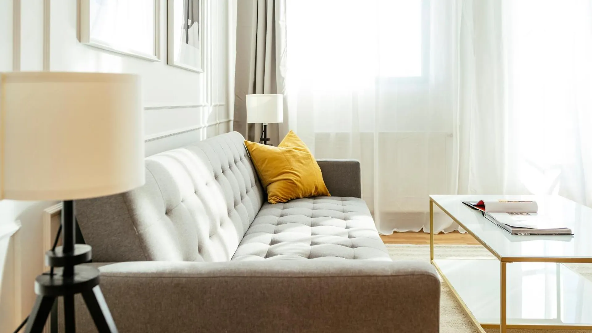 Apartament Bright 2Br Flat - Palace Hall - Charming Balcony Bukareszt