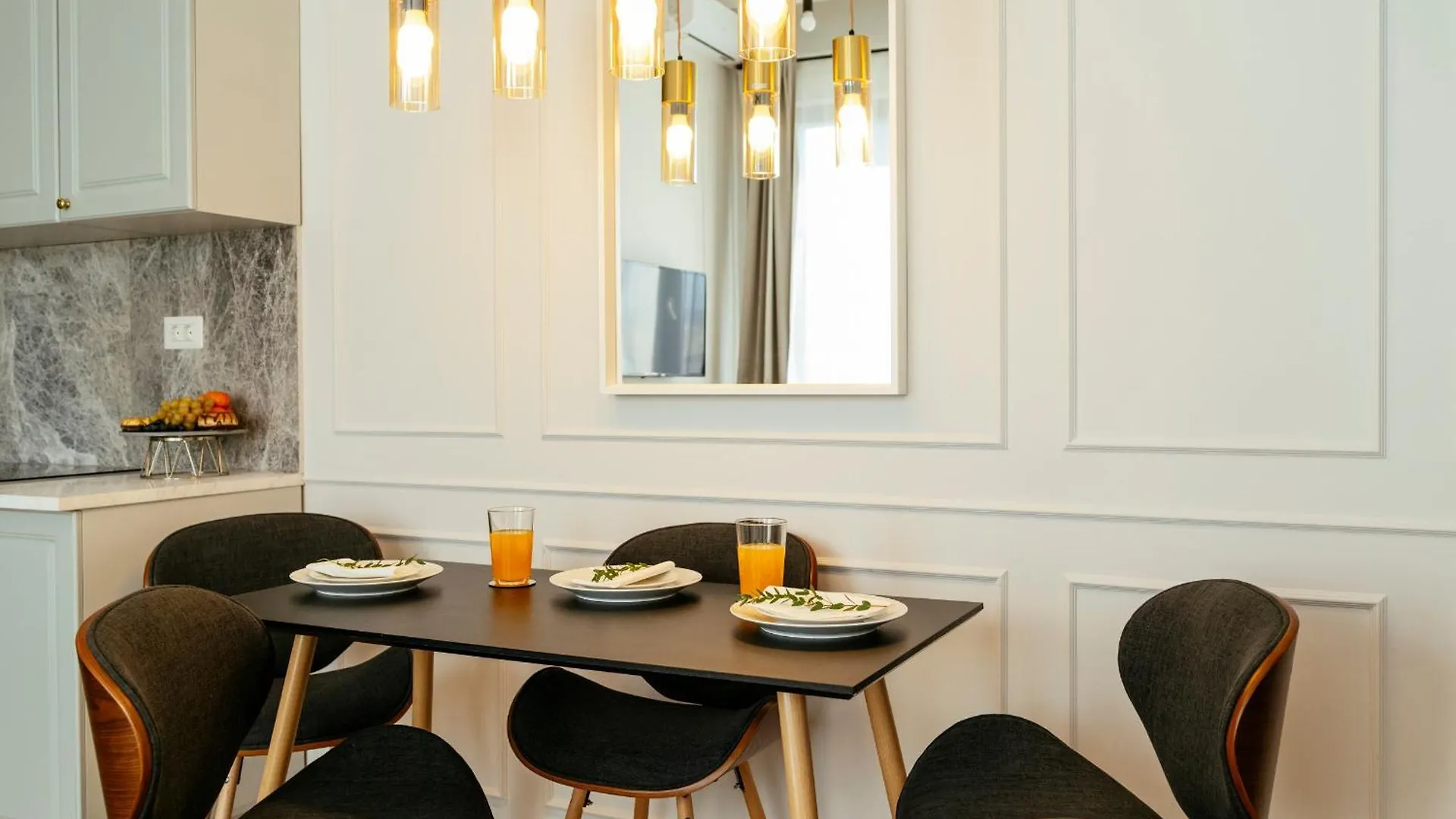 Bright 2Br Flat - Palace Hall - Charming Balcony Bukareszt 0*,