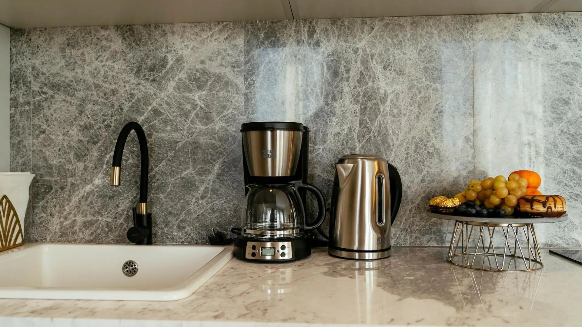 Apartman Bright 2Br Flat - Palace Hall - Charming Balcony Bukarest